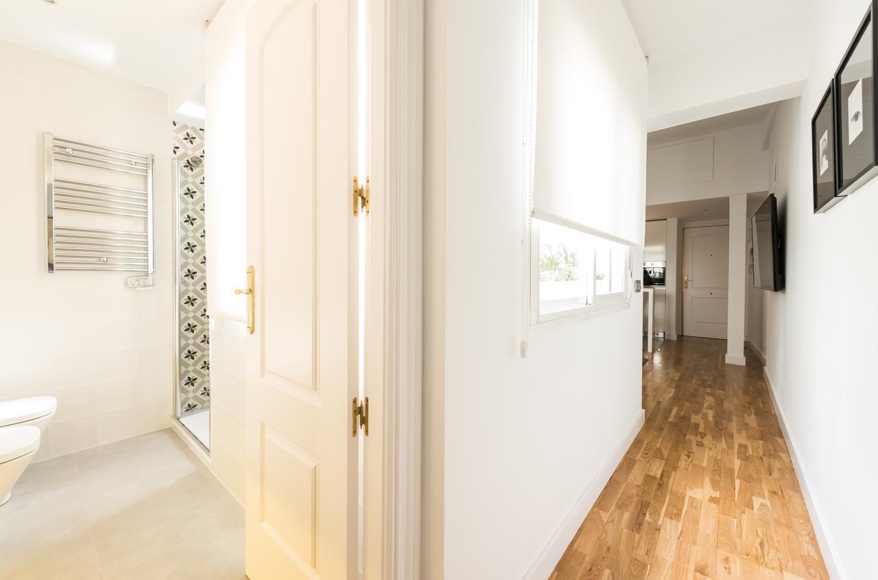 Latina Suite Madrid Szoba fotó